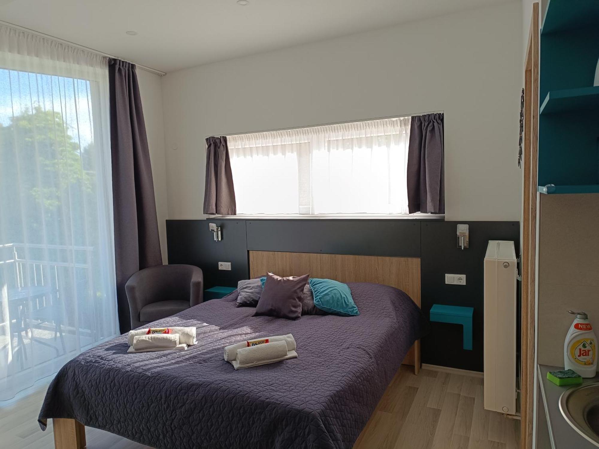 Ujhely Apartmanhaz Siófok Exterior foto
