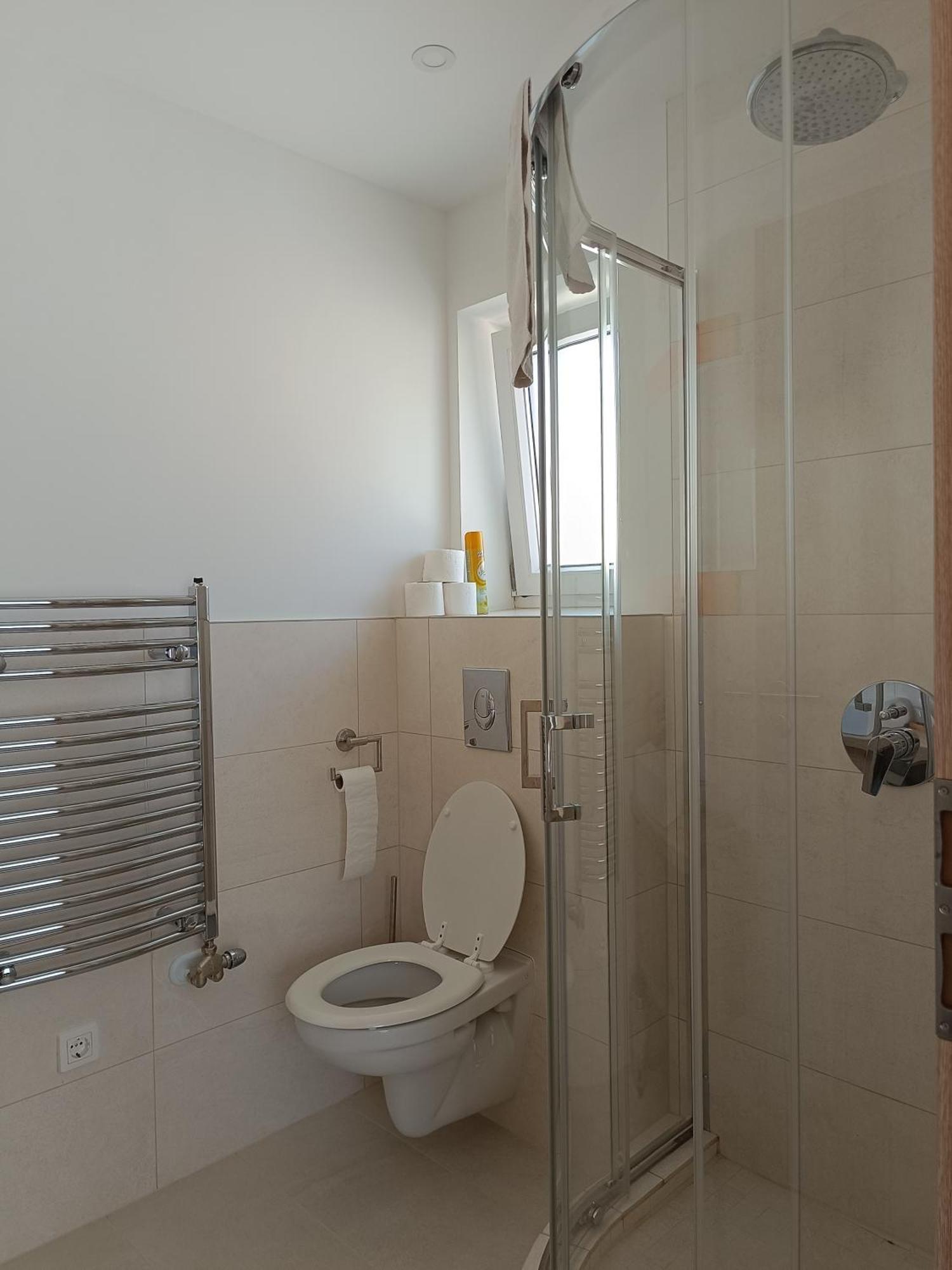 Ujhely Apartmanhaz Siófok Exterior foto