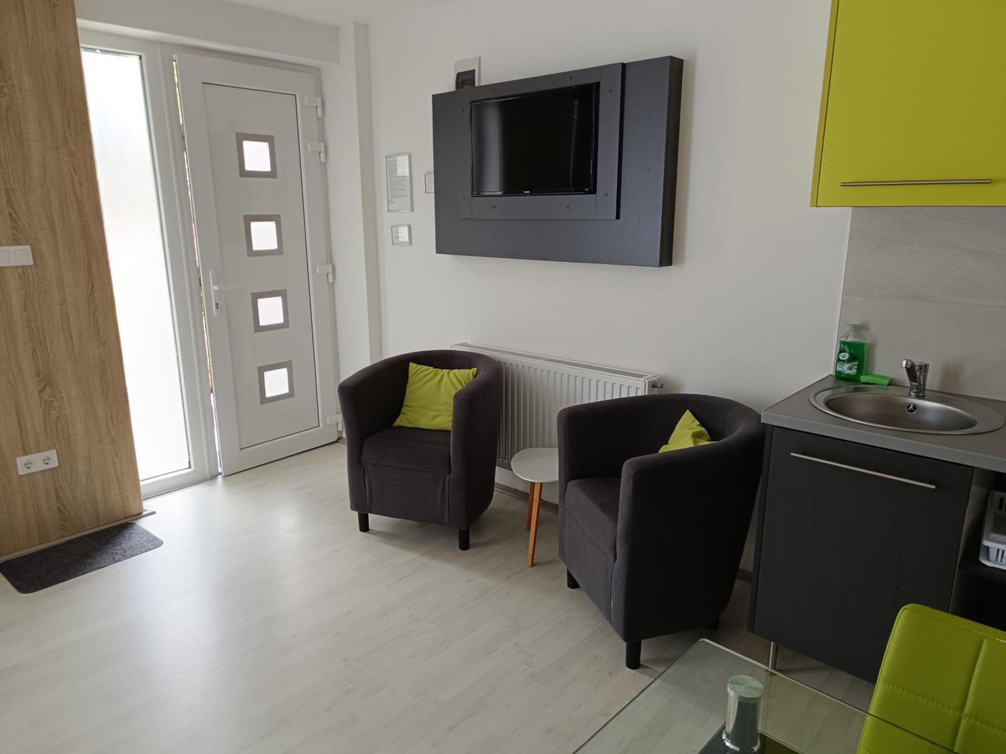 Ujhely Apartmanhaz Siófok Exterior foto