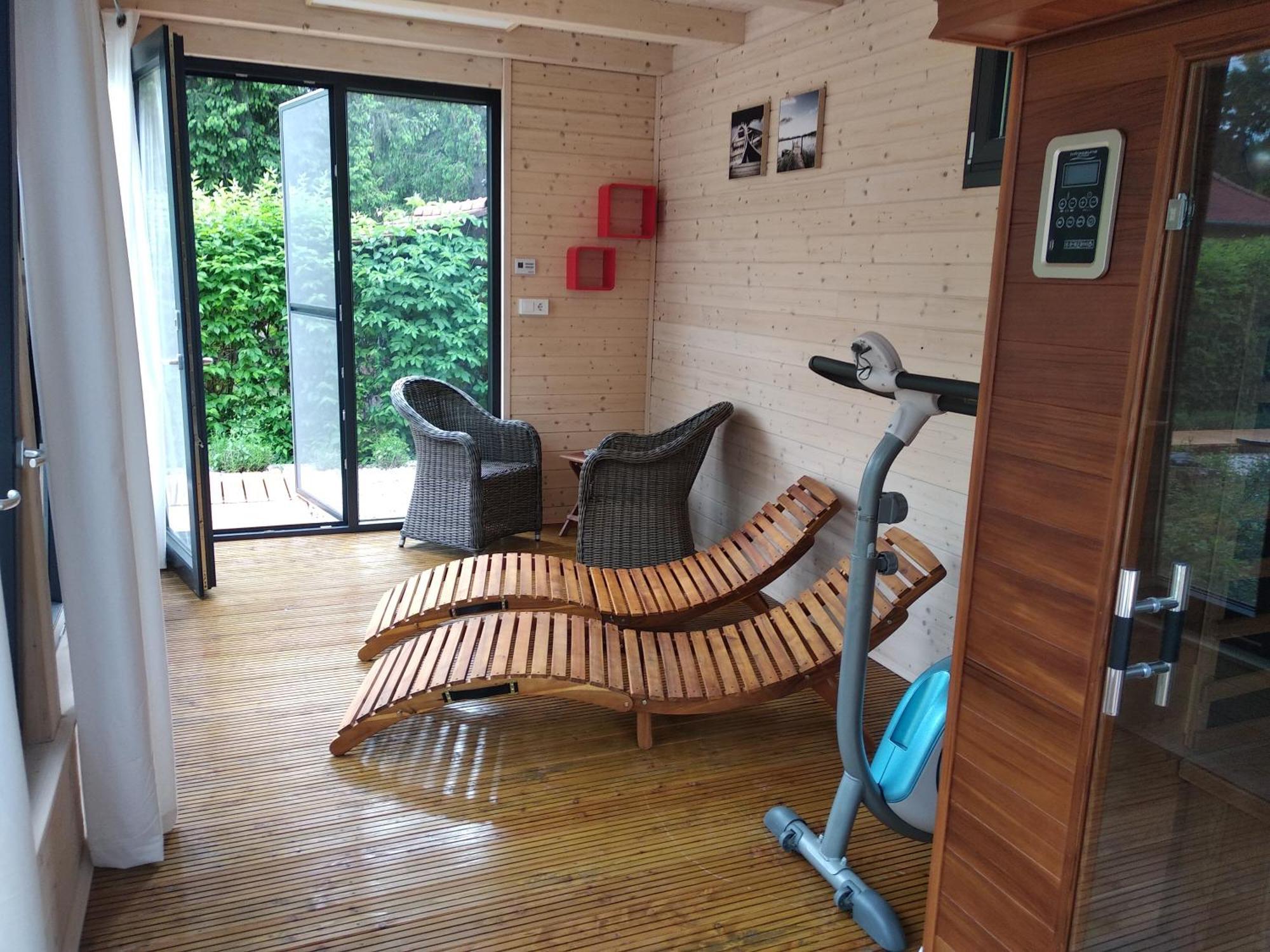 Ujhely Apartmanhaz Siófok Exterior foto